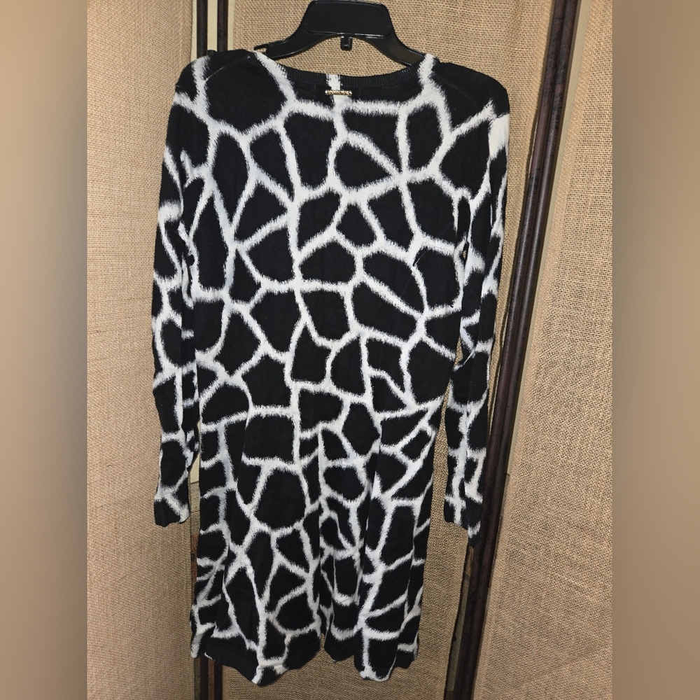 NWOT Michael Kors Black and White Patterned Long Sleeve Sweater Dress Size L - Picture 11 of 12